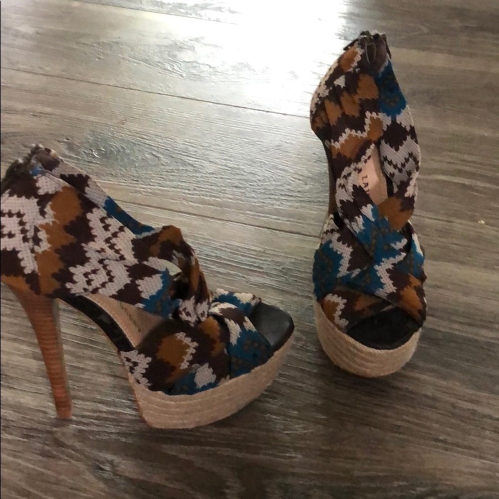 Chinese laundry platform heels